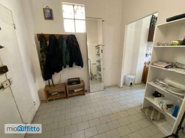 Appartamento arredato con terrazzo Centro