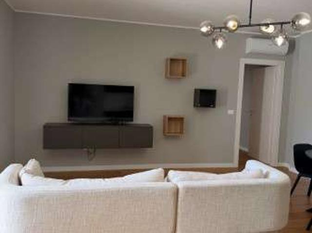 Appartamento arredato con terrazzo Centro