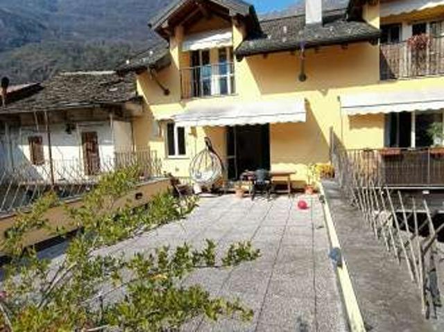 Appartamento arredato con terrazzo Centro
