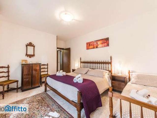 Appartamento arredato con terrazzo Centro