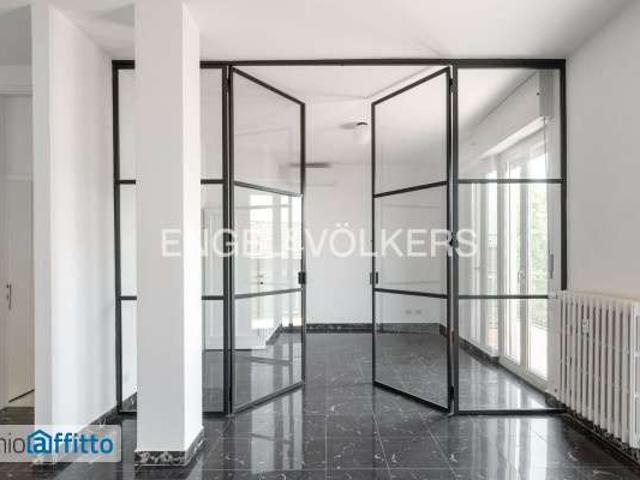 Appartamento arredato con terrazzo Centro