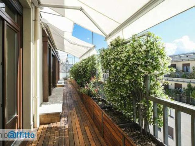 Appartamento arredato con terrazzo Centro