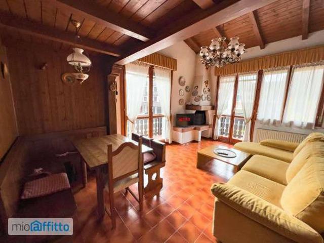 Appartamento arredato con terrazzo Centro