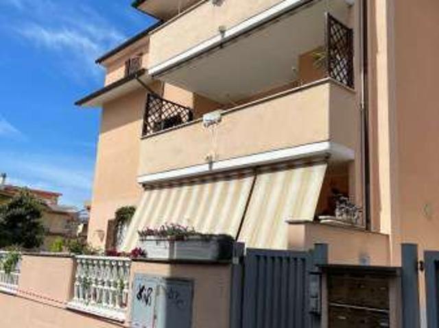 Appartamento arredato con terrazzo Centro
