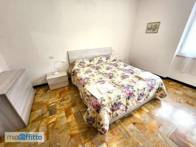 Appartamento arredato con terrazzo Centro
