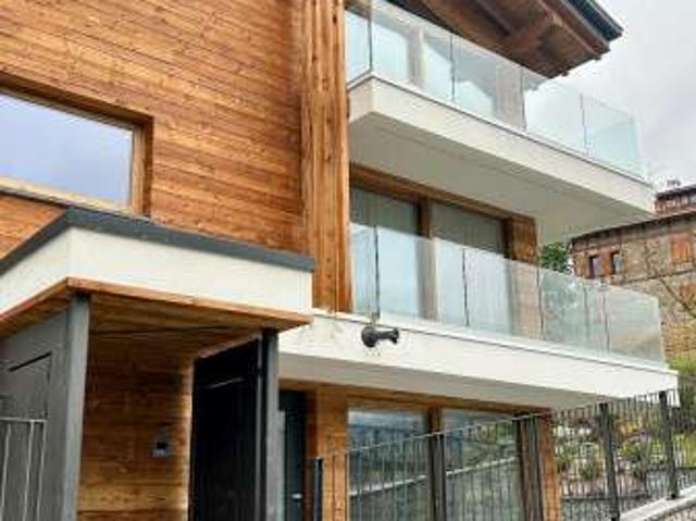 Appartamento arredato con terrazzo Centro