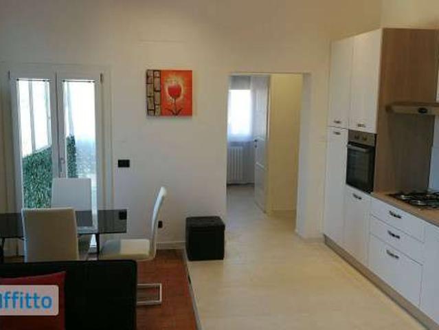 Appartamento arredato con terrazzo Centro