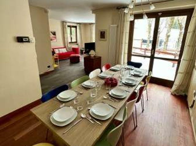 Appartamento arredato con terrazzo Centro