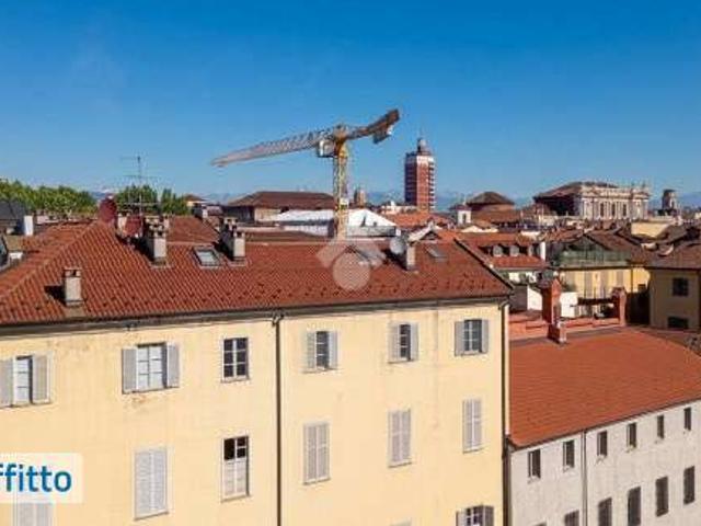 Appartamento arredato con terrazzo Centro