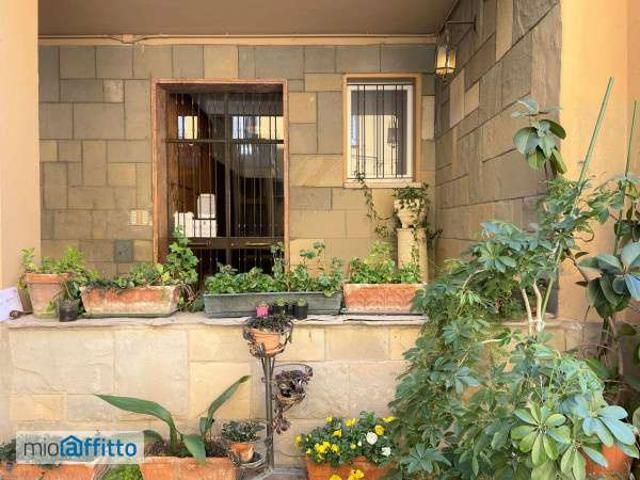 Appartamento arredato con terrazzo Centro