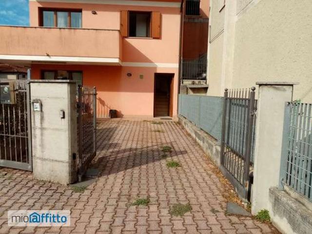 Appartamento arredato con terrazzo Centro