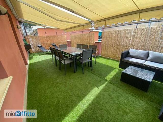 Appartamento arredato con terrazzo Centro