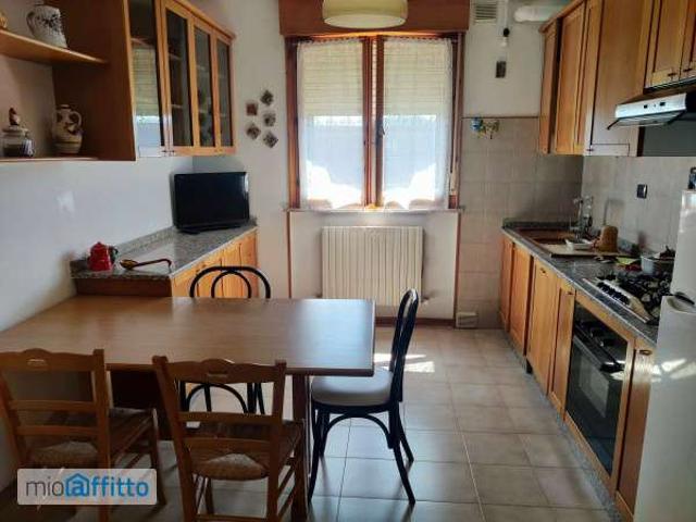Appartamento arredato con terrazzo Centro