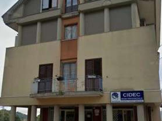 Appartamento arredato con terrazzo Centro