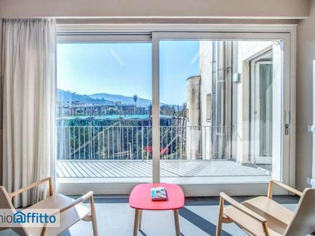 Appartamento arredato con terrazzo Centro