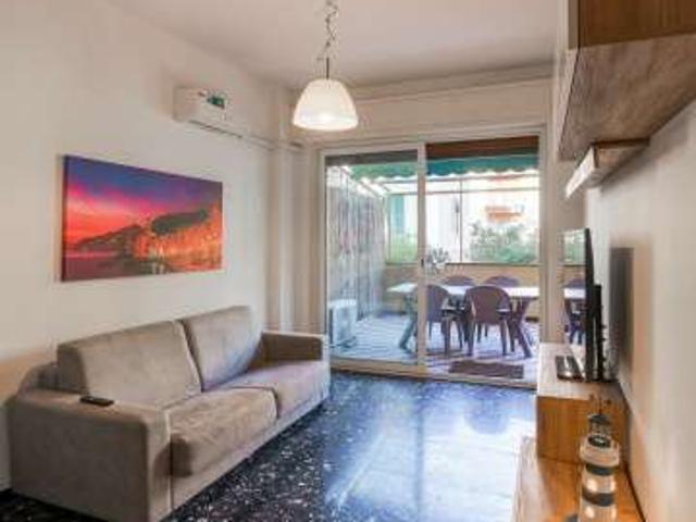 Appartamento arredato con terrazzo Centro