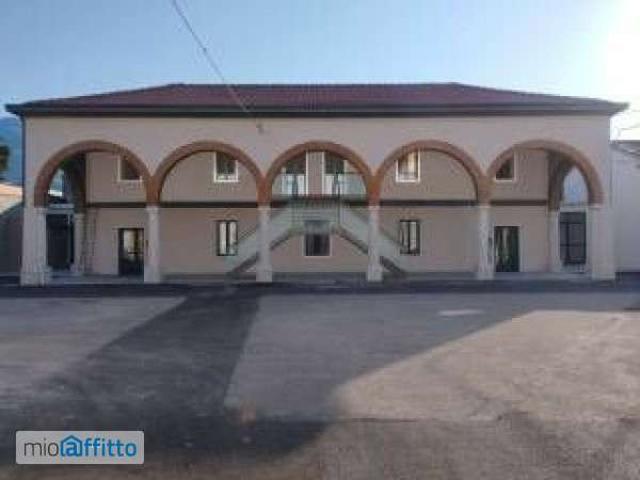 Appartamento arredato con terrazzo Centro