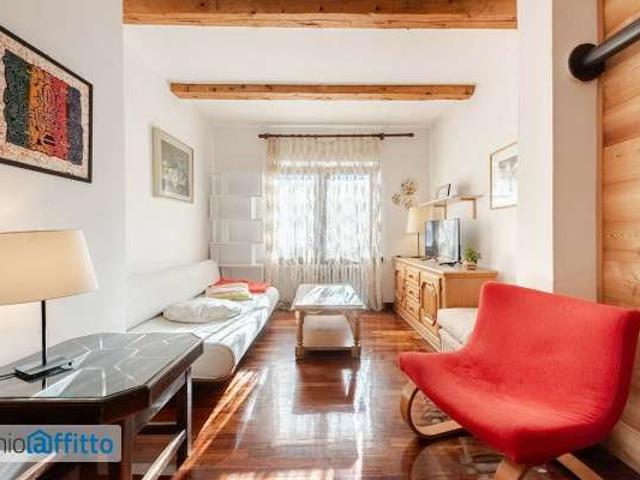 Appartamento arredato con terrazzo Centro