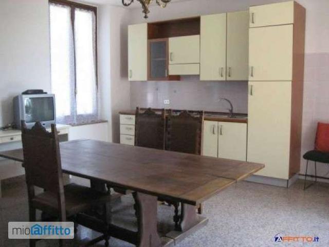 Appartamento arredato con terrazzo Centro