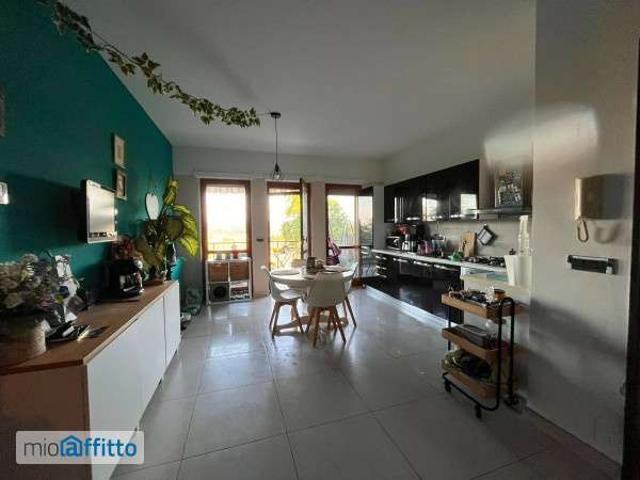 Appartamento arredato con terrazzo Centro