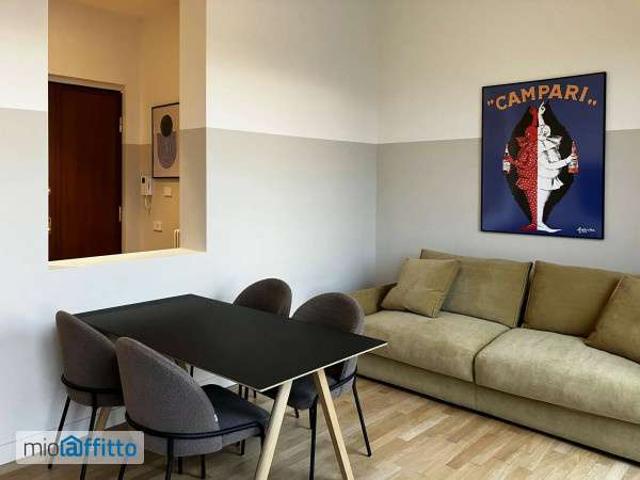 Appartamento arredato con terrazzo Centro