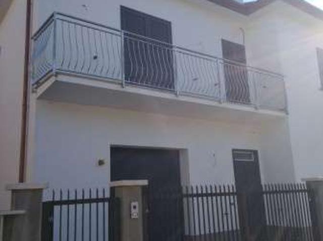 Appartamento arredato con terrazzo Centro