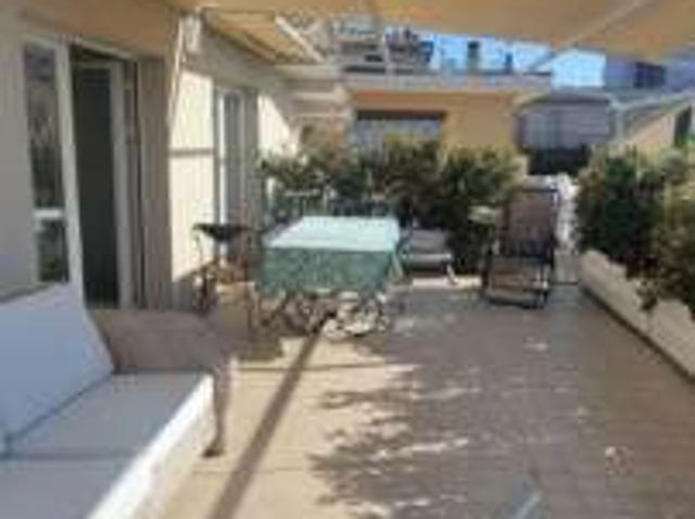 Appartamento arredato con terrazzo Centro