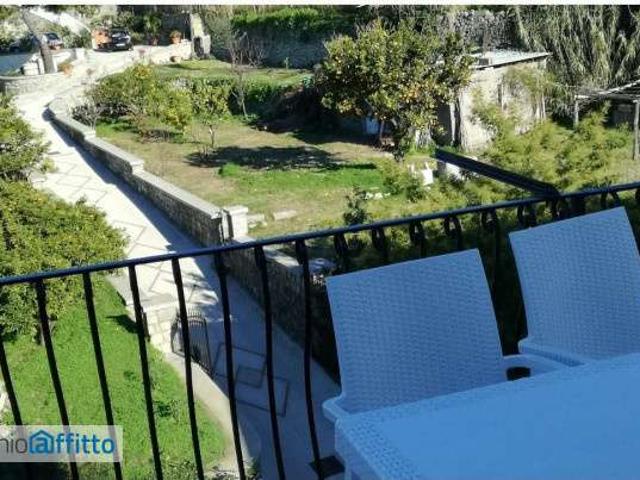 Appartamento arredato con terrazzo Centro