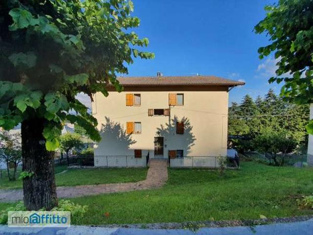 Appartamento arredato con terrazzo Centro