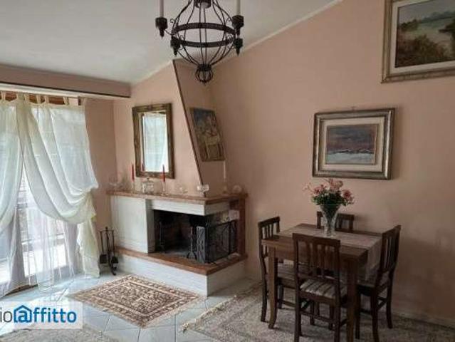 Appartamento arredato con terrazzo Centro