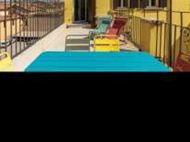 Appartamento arredato con terrazzo Centro