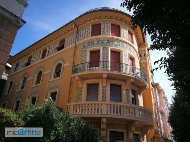 Appartamento arredato con terrazzo Centro centro città