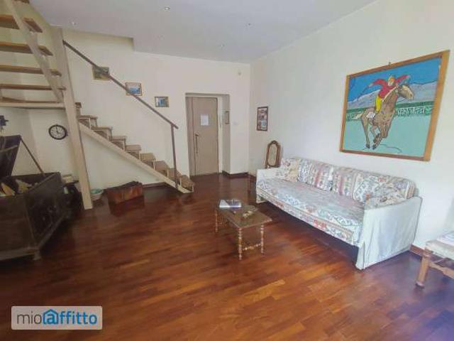 Appartamento arredato con terrazzo Centro centro storico