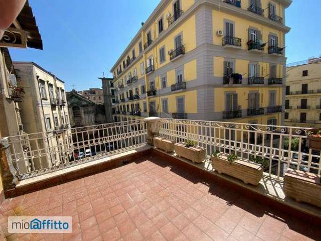 Appartamento arredato con terrazzo Centro centro storico