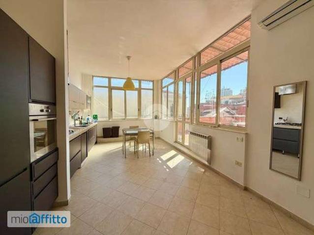 Appartamento arredato con terrazzo Centro monte santo