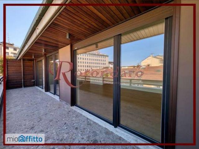 Appartamento arredato con terrazzo Centro storico, brera