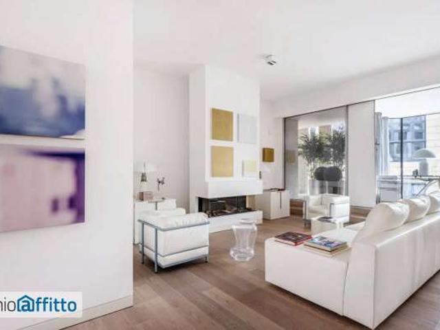 Appartamento arredato con terrazzo Centro storico, brera