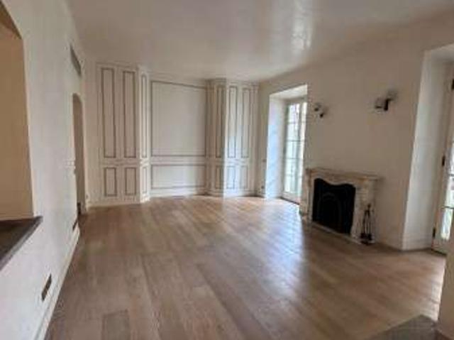Appartamento arredato con terrazzo Centro storico, brera