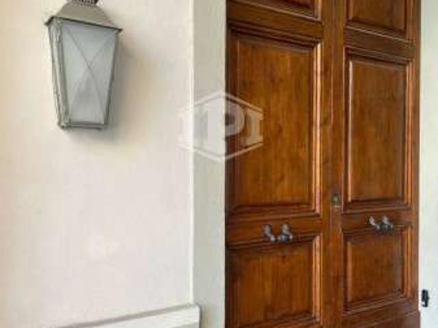 Appartamento arredato con terrazzo Centro storico