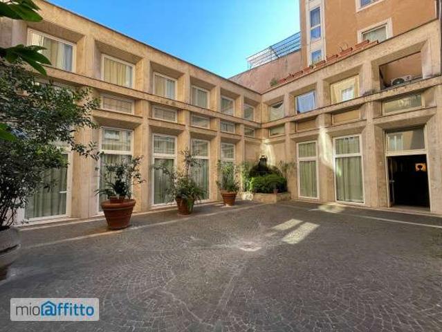 Appartamento arredato con terrazzo Centro storico