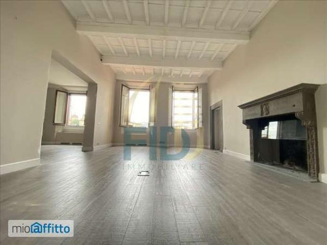 Appartamento arredato con terrazzo Centro storico