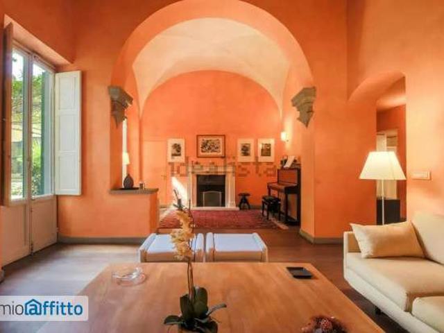 Appartamento arredato con terrazzo Centro storico