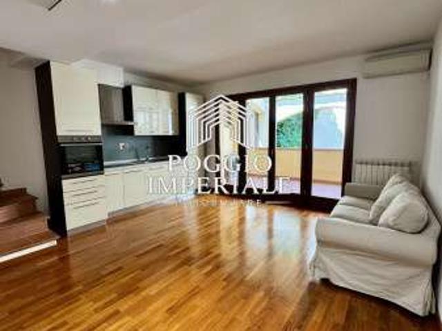 Appartamento arredato con terrazzo Centro storico