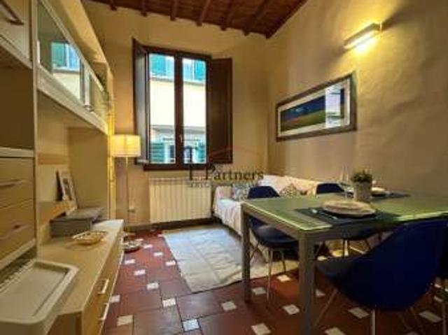 Appartamento arredato con terrazzo Centro storico