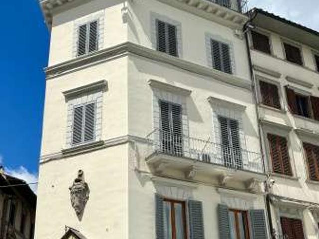 Appartamento arredato con terrazzo Centro storico
