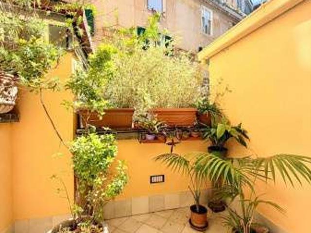Appartamento arredato con terrazzo Centro storico