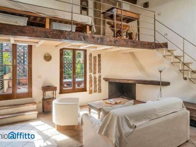 Bilocale arredato con terrazzo Centro storico