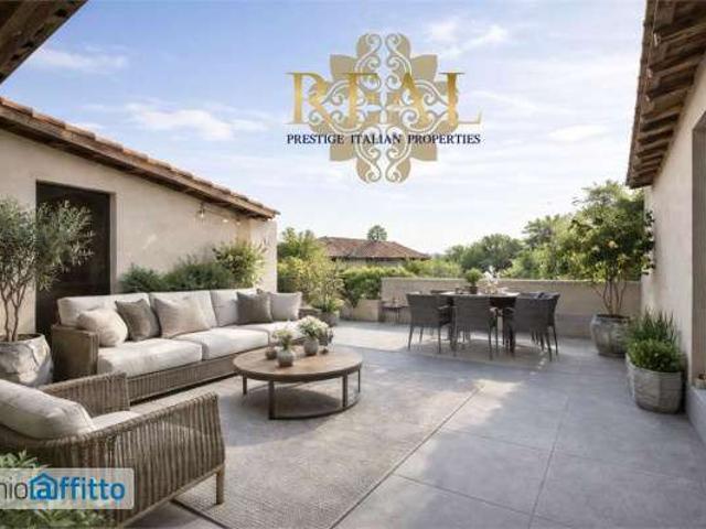 Appartamento arredato con terrazzo Centro storico