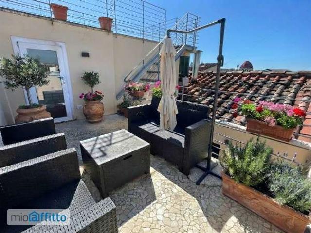 Appartamento arredato con terrazzo Centro storico