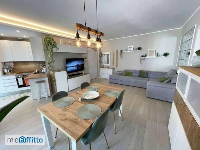 Appartamento arredato con terrazzo Certosa, quarto oggiaro, villa pizzone
